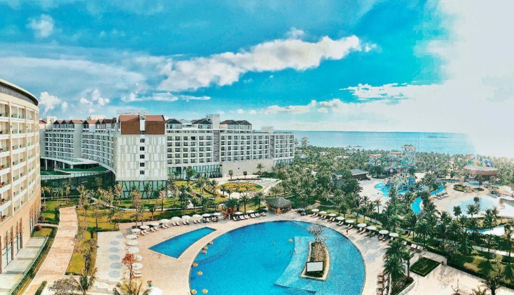 ホテルVinoasis Phu Quoc ビエンホア エクステリア 写真